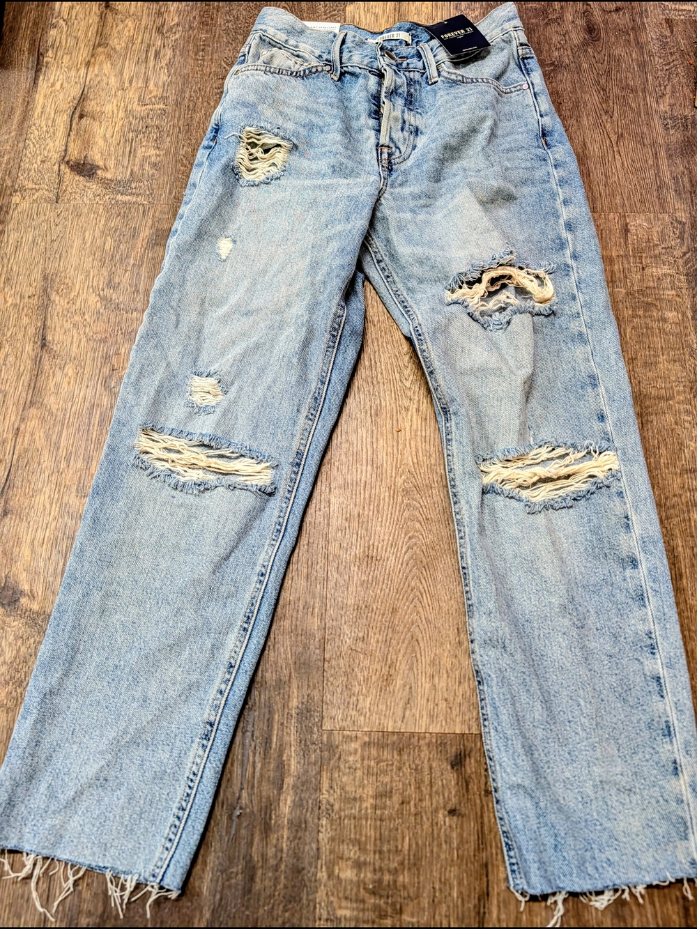 Forever 21 Light Blue Distressed Relaxed Women's Jeans